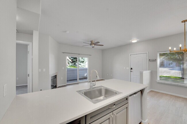 Building Photo - $1,750.00, 1 Bedroom, 1 Bathroom, Condo in Arvada with Washer and Dryer!