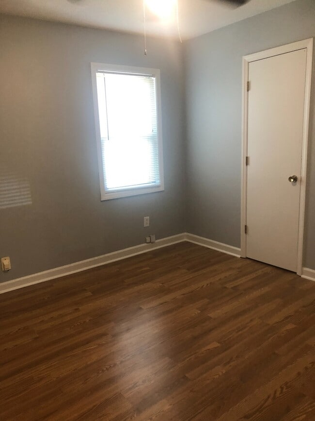Building Photo - Charming 3 Bed 2 Bath Ranch Home in Indian...