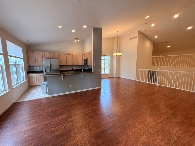 Building Photo - 3145 Asher Rd