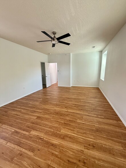 Oversized Primary Bedroom - 601 Menaul Blvd NE