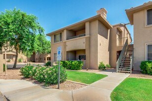 Building Photo - 16013 S Desert Foothills Pky