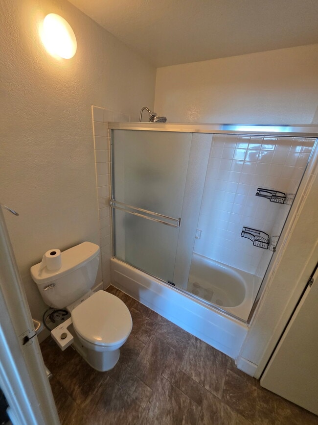 Building Photo - 555 Pierce St