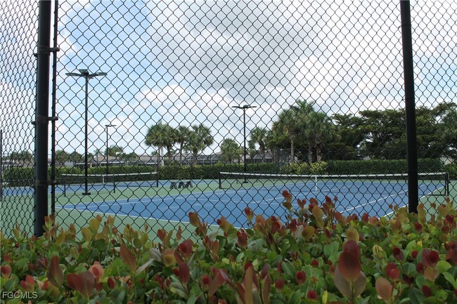 Building Photo - 2736 Lambay Ct