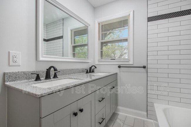 Building Photo - 9512 W 56th Terrace