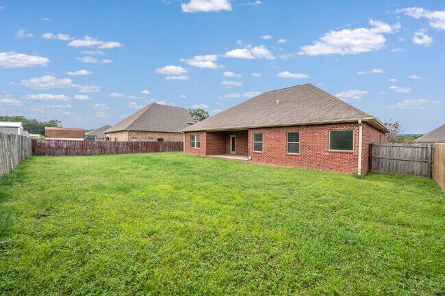 Building Photo - Crestview: 4 Bedrooms in Liberty Oaks