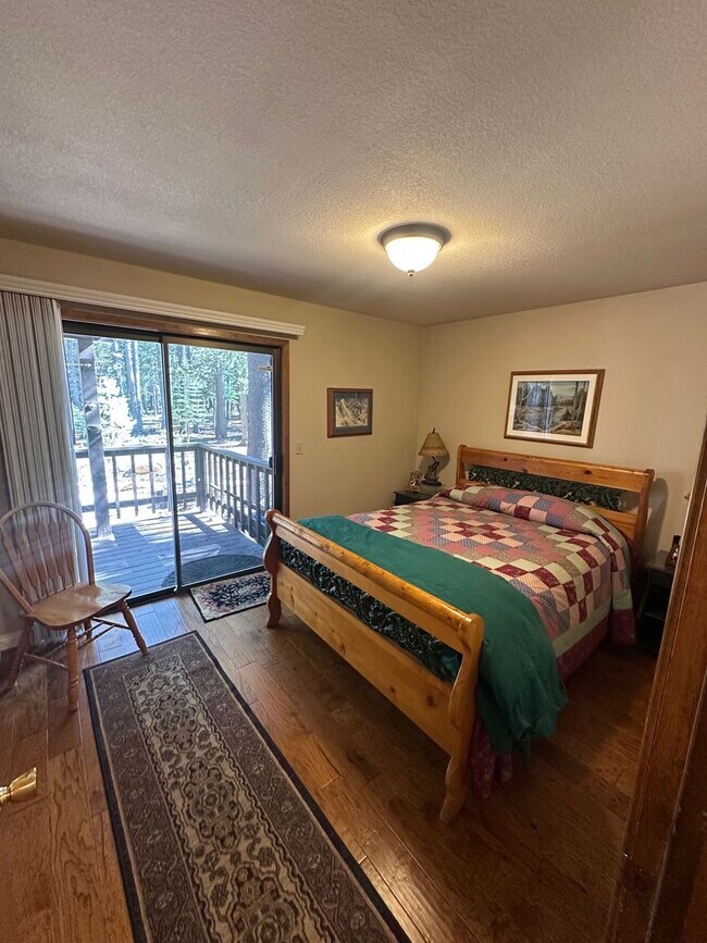 Building Photo - Charming 3 Bed Ski Lease in Tahoe Donner