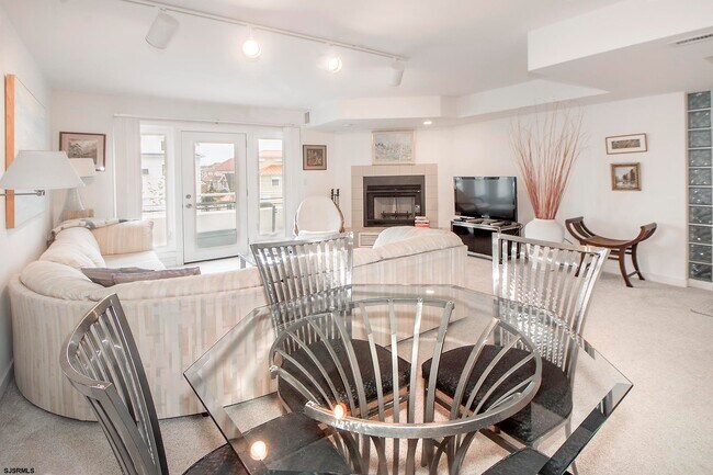 Building Photo - 7701 Atlantic Ave