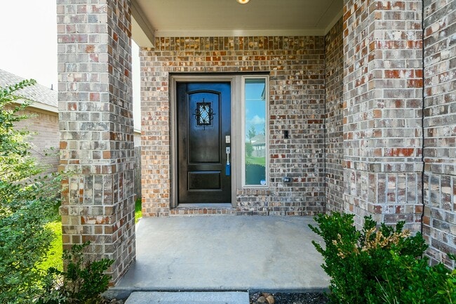 Building Photo - 18825 Amaro Hills Dr