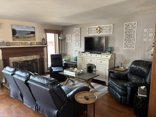 Building Photo - 6A Crestview Ln