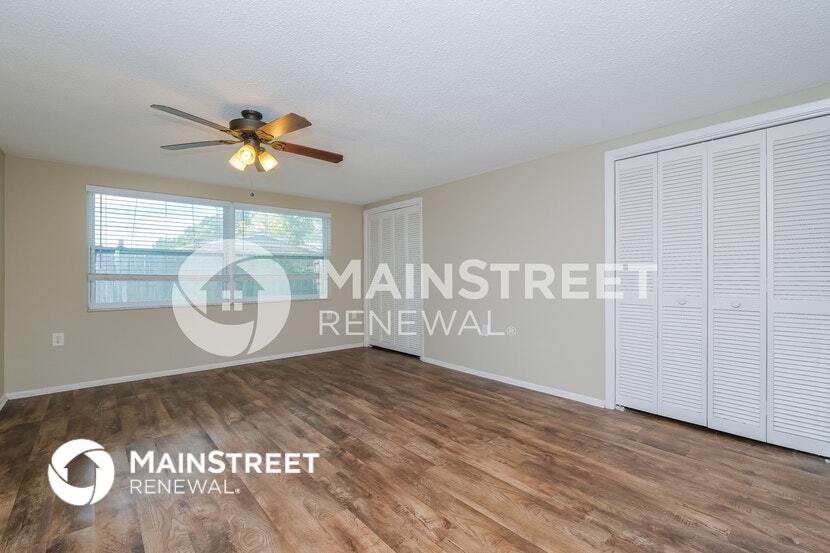 Building Photo - 9141 Suffolk Ln