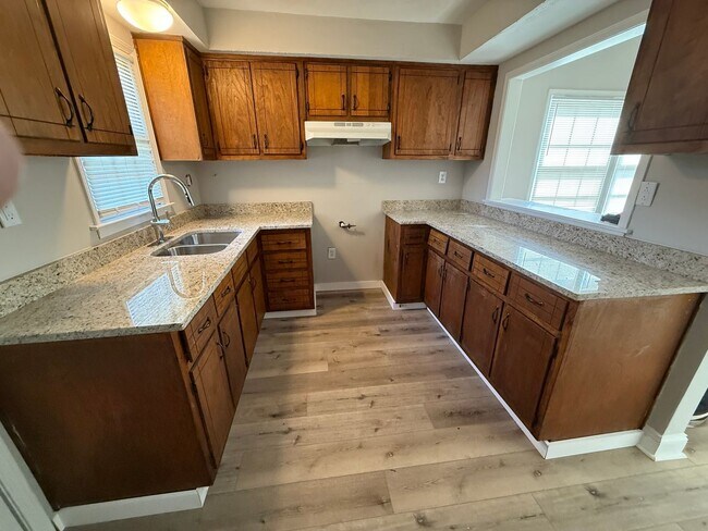 Building Photo - 1523 Pine Cone Ln NW