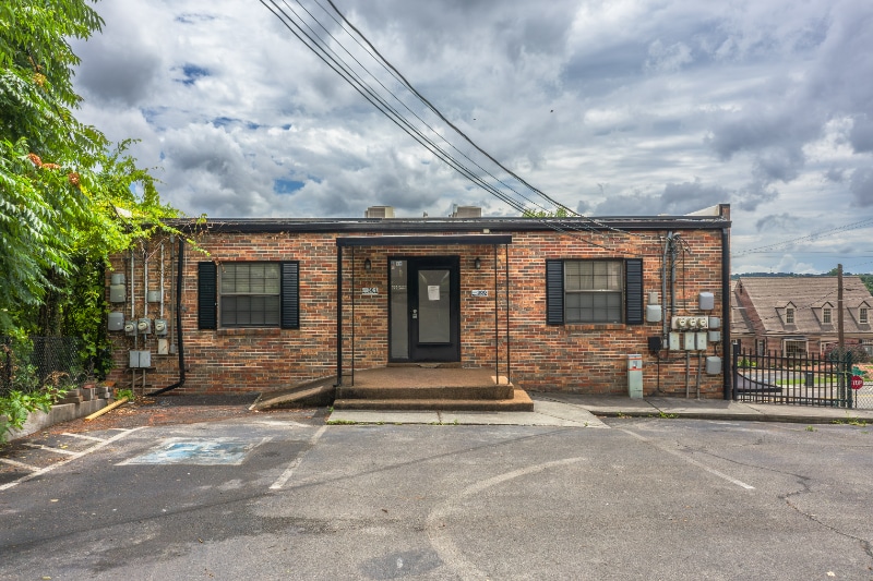 Building Photo - 216 Allison St