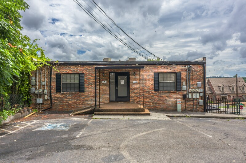 Building Photo - 216 Allison St