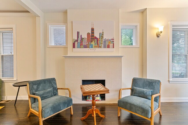 Building Photo - 1351 N Lawndale Ave