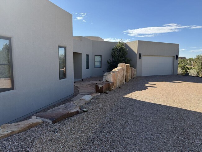 Building Photo - 12C Camino Barranca