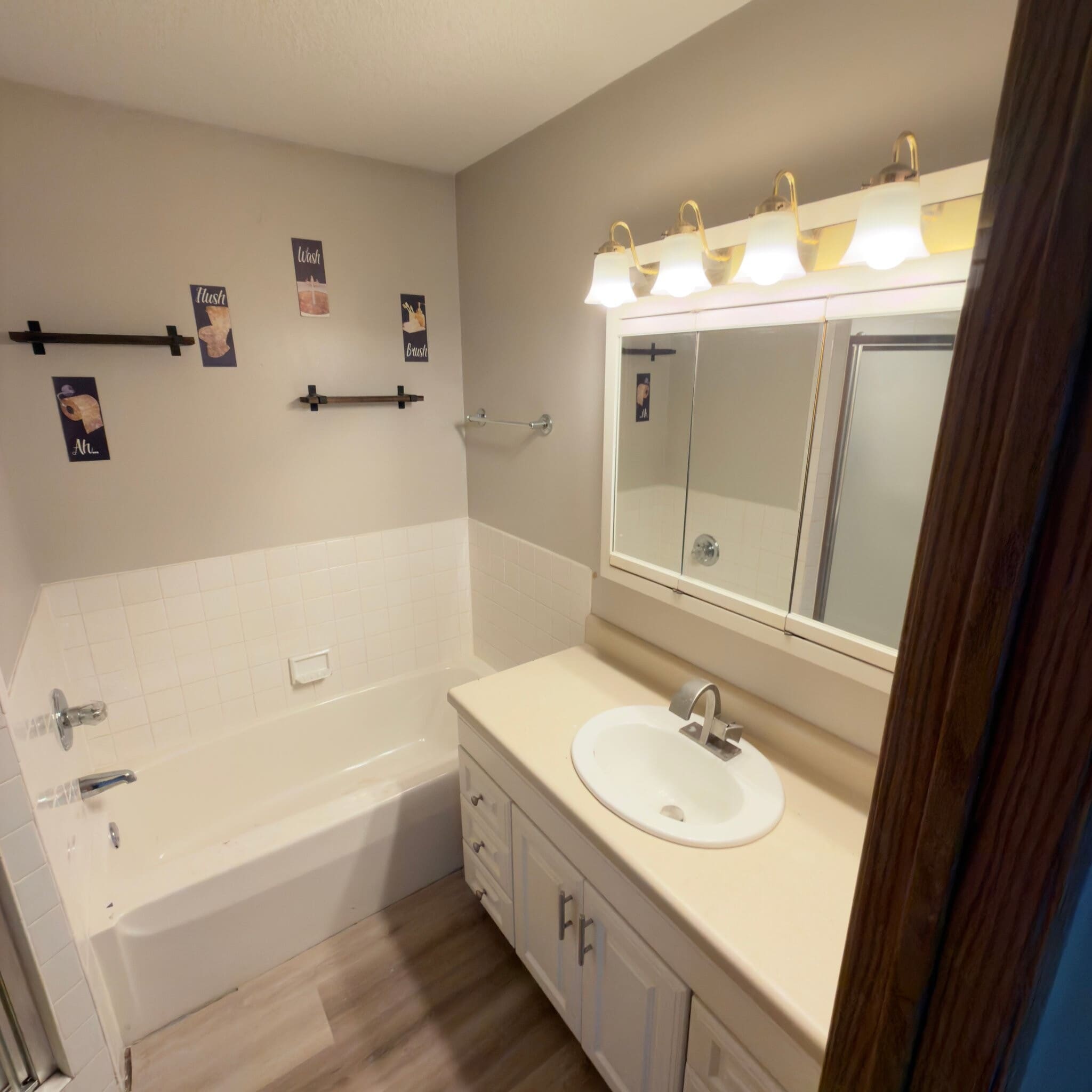Building Photo - 703 11th Avenue B Ct