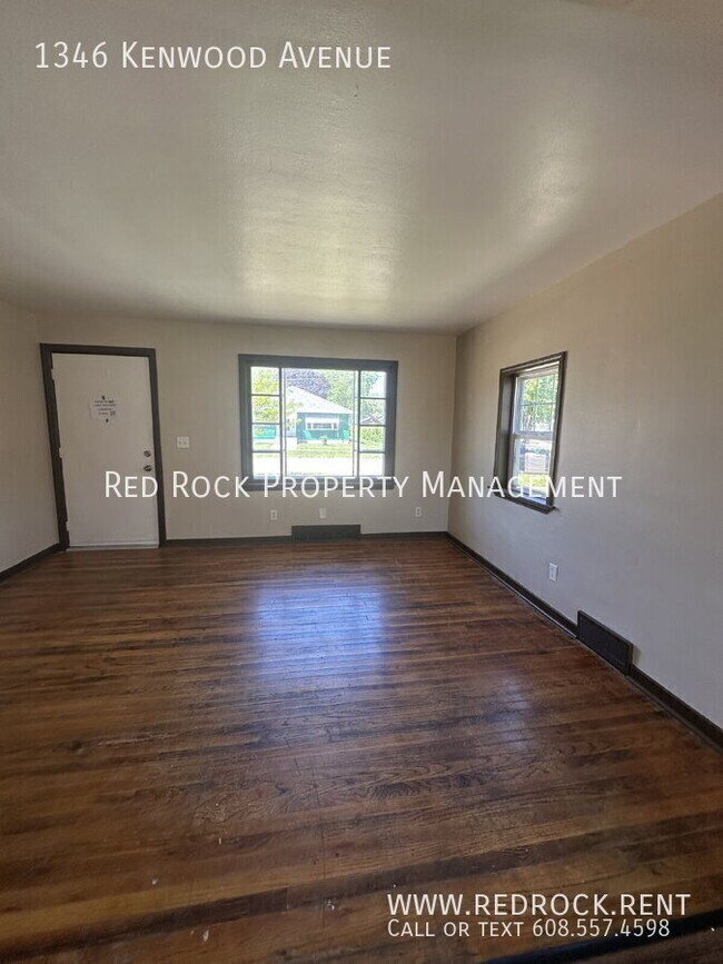 Building Photo - 1346 Kenwood Ave