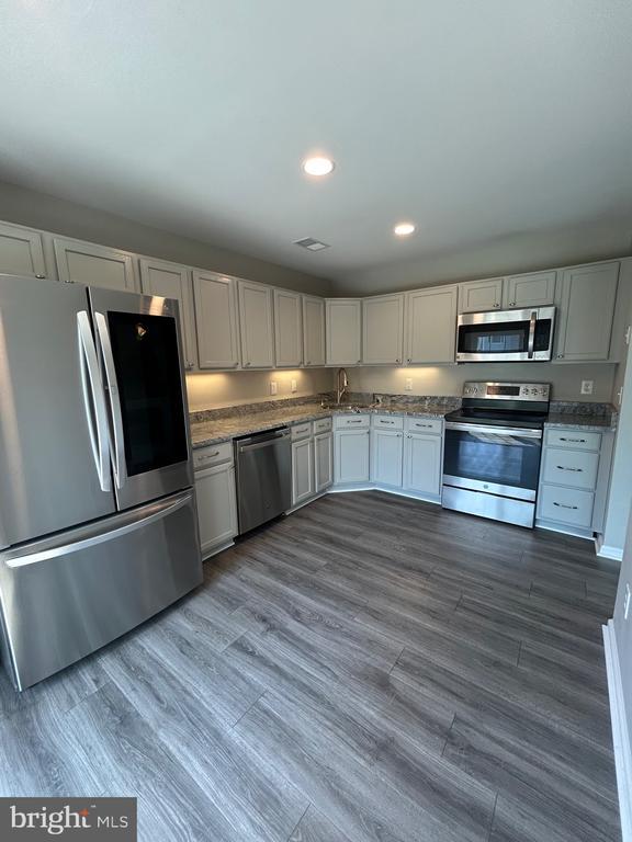 Building Photo - 606 Gunpowder Ct