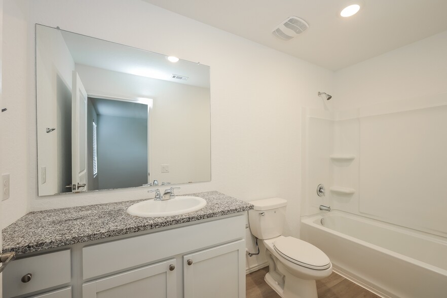 Building Photo - 11922 Cink Dr