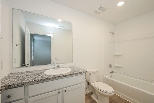Building Photo - 11915 Cink Dr