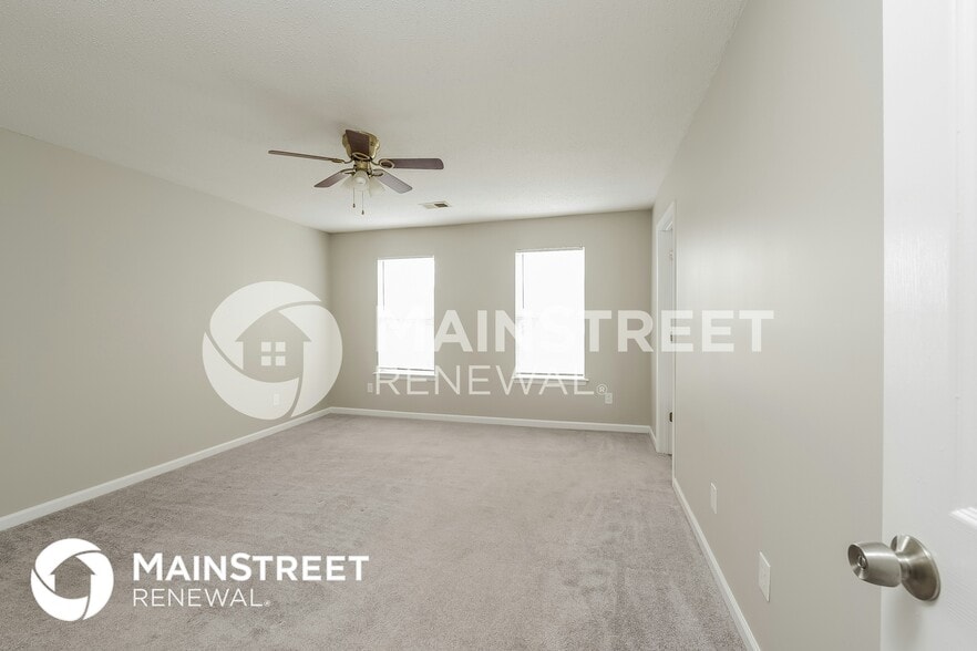 Building Photo - 5511 Grapevine Ct