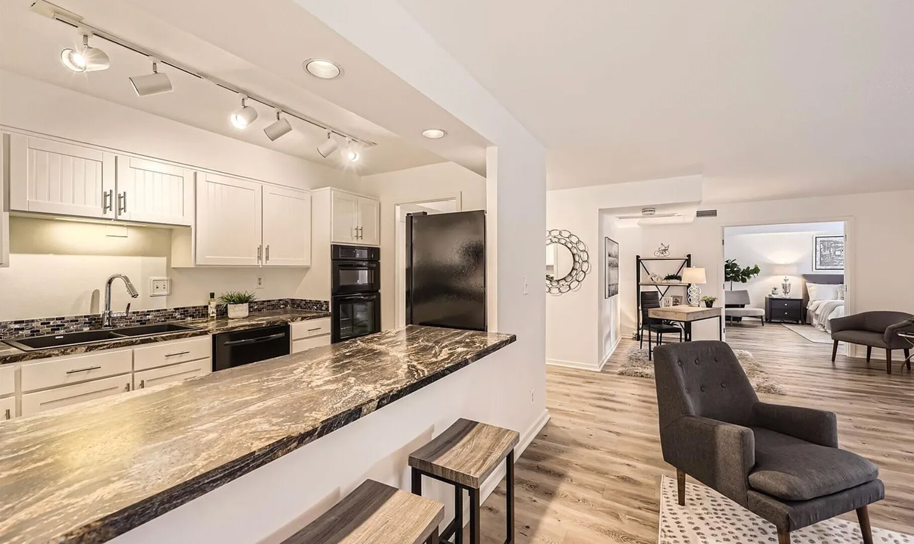 Building Photo - 1551 Larimer St