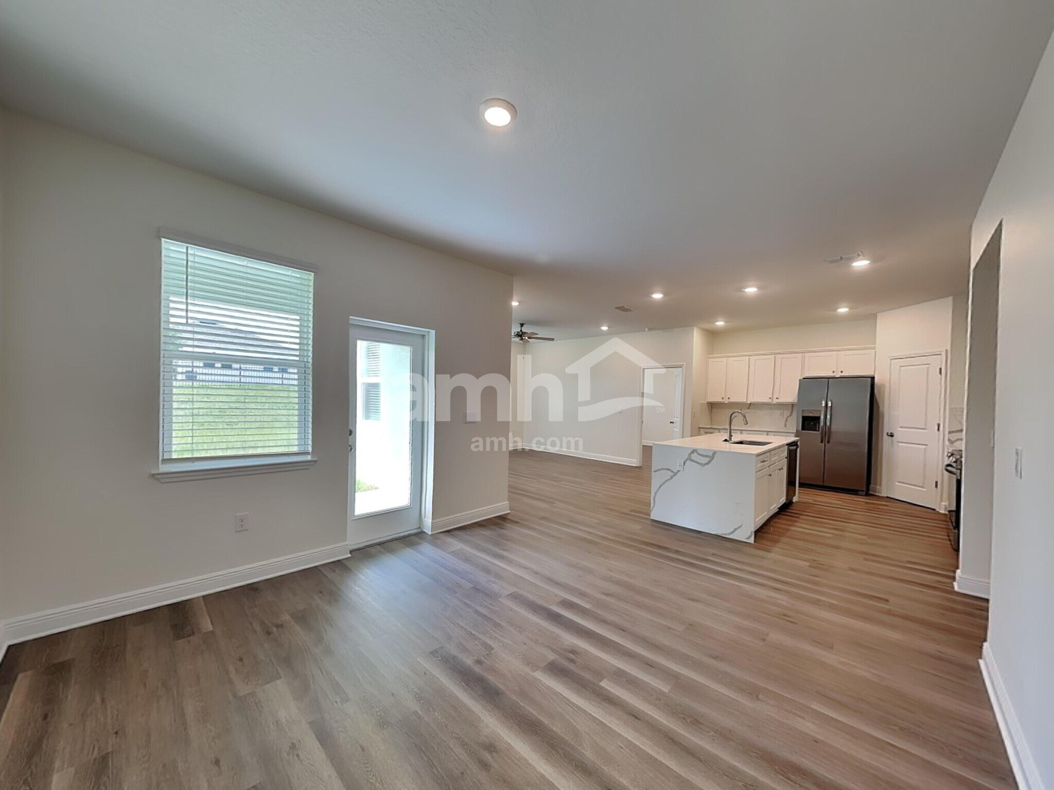 Building Photo - 3775 Lake Bluff Loop