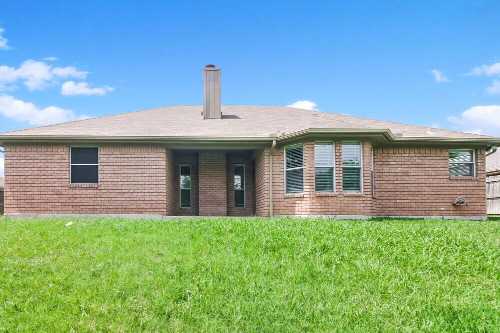 Building Photo - 512 Arbor Ln