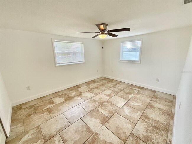 Building Photo - 4233 Belle Isle Ct