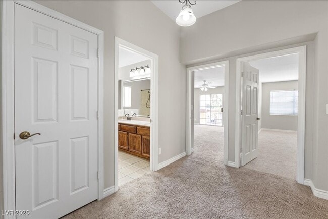 Building Photo - 2842 Via Florentine St