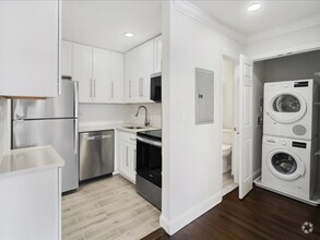Building Photo - 40 Roseland Avenue