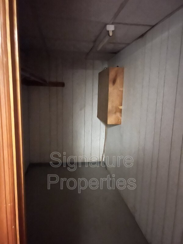 Building Photo - 1306 Oakwood St