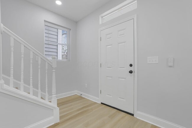 Building Photo - 961 Heyl Ave