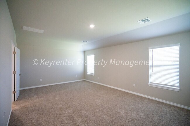 Building Photo - Gorgeous 4 Bed 2 Bath Home in Deer Creek School District!