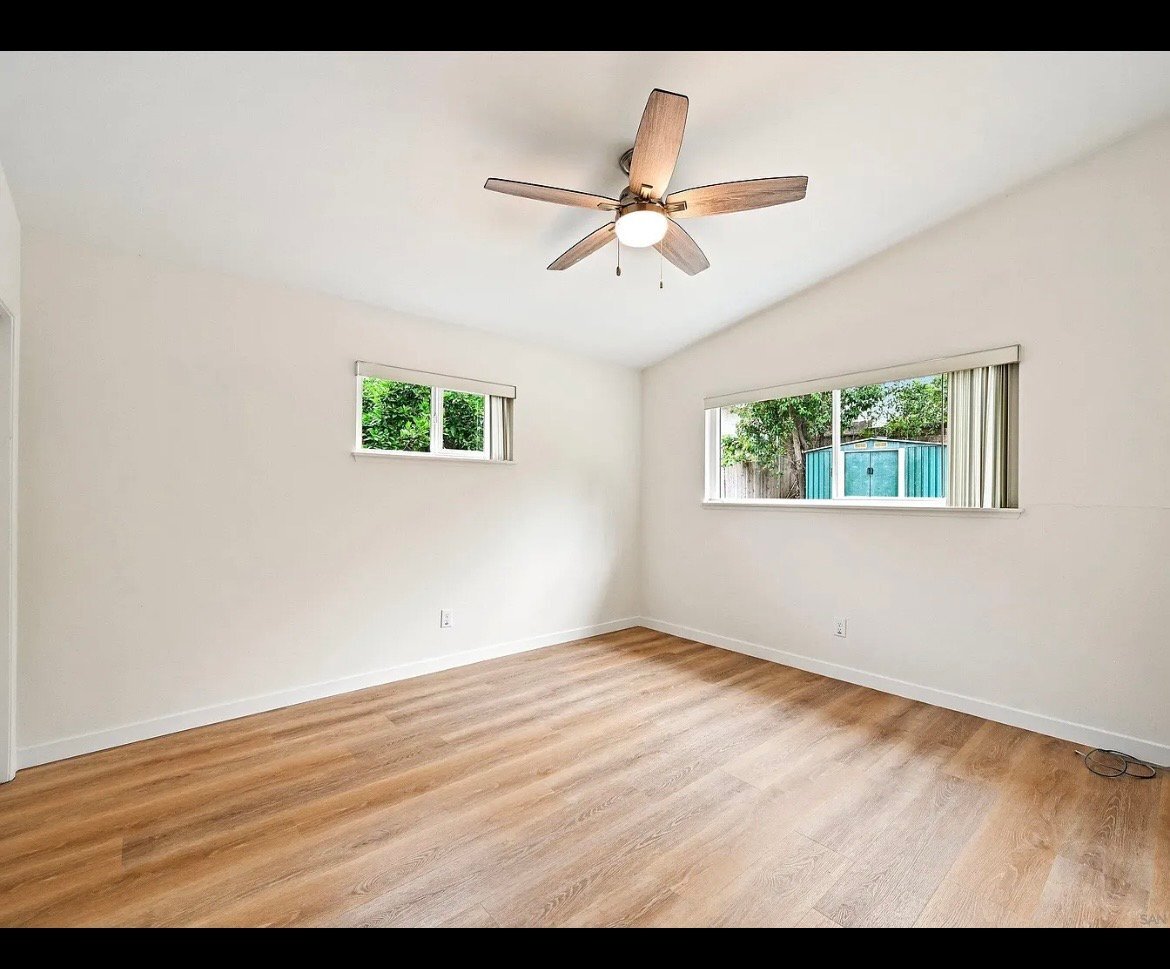 Building Photo - 927 Gray Dr