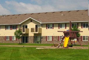 Building Photo - Clearwater Estates