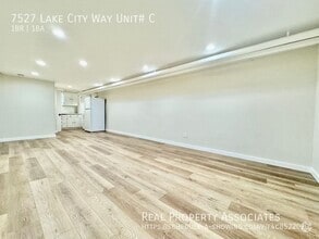 Building Photo - 7527 Lake City Way NE