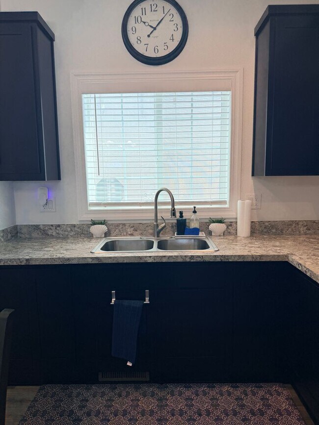 Building Photo - 3 Bedroom | 2 Bathroom in El Cajon