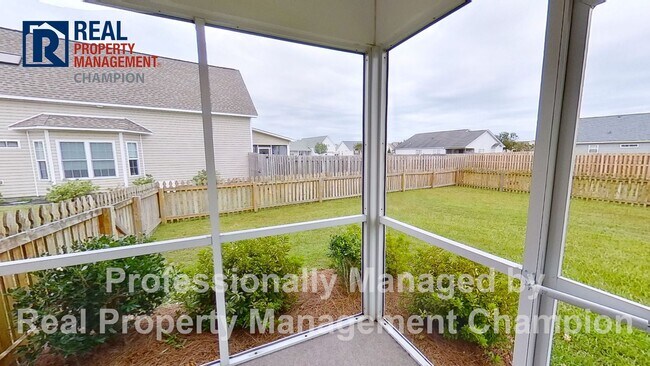 Building Photo - Welcoming Home in Courtney Pines w/Fenced Yard
