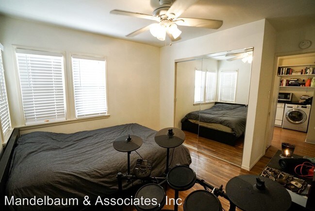 Building Photo - 38 8th Ct