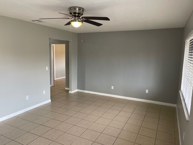 Building Photo - 507 Jackson St