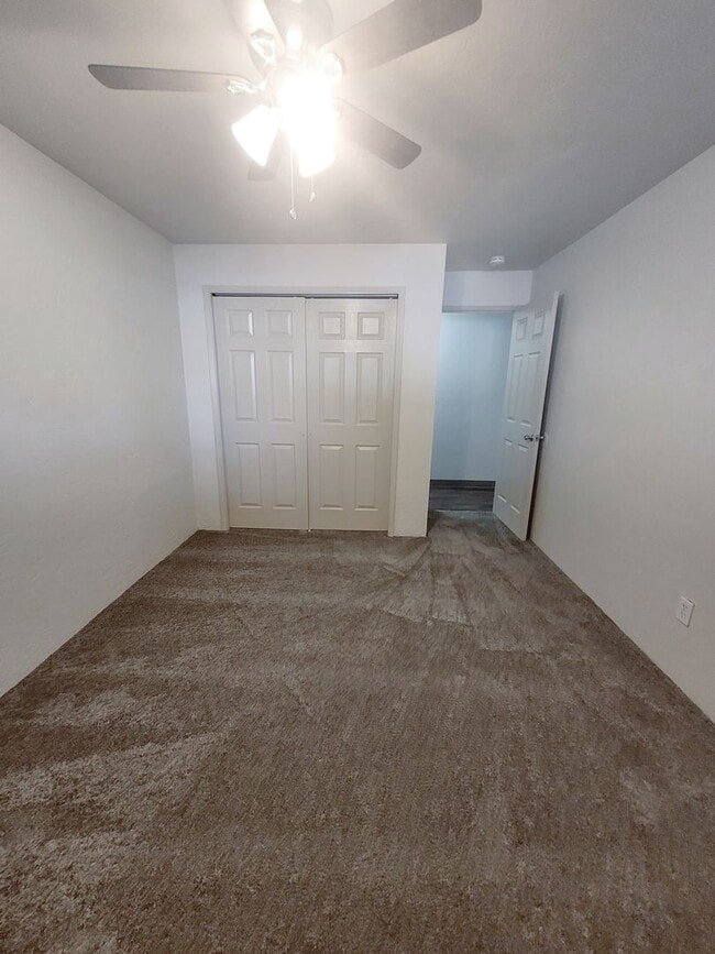 Building Photo - 610be
