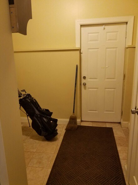 back entrance - 3450 N Bosworth Ave