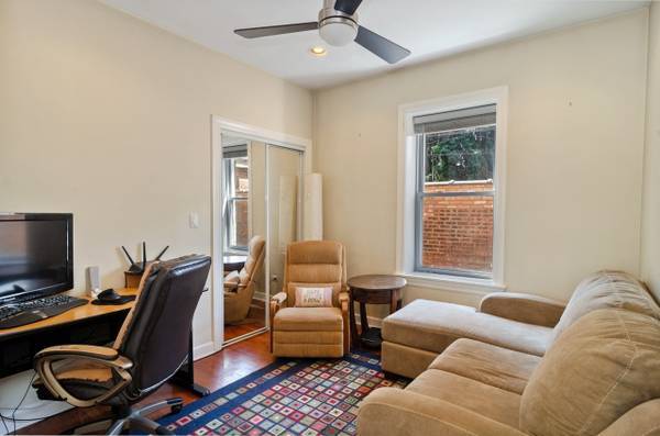 Building Photo - 3857 N Lawndale Ave