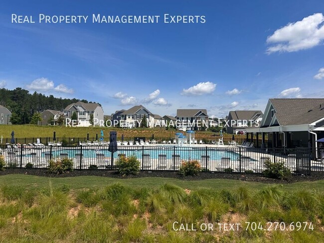 Building Photo - 146 Dogwood Grv Pl