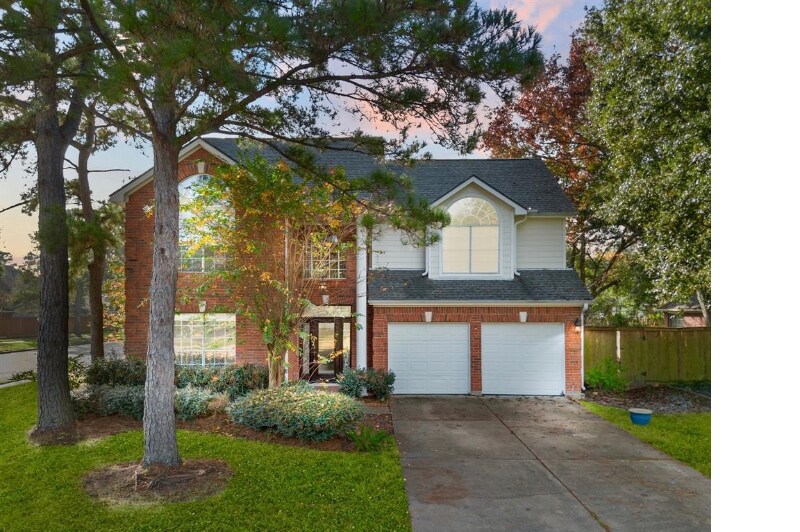 Primary Photo - 16003 Pebbleglen Dr