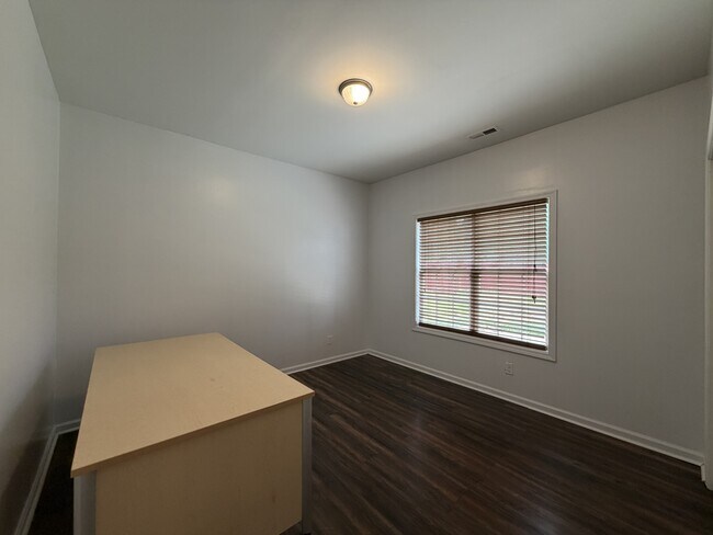 Building Photo - 2501 Burkholder Rd