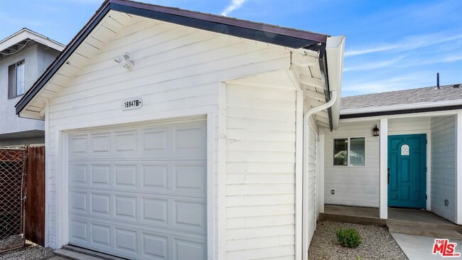 Building Photo - 16947 Dalton Ave