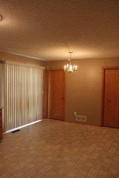 Building Photo - 3 Bedrooms, 1 Bathroom Single Family Home on End in Brainerd, MN w/2 car attached garage