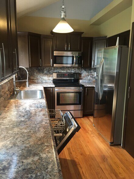 Building Photo - 4935 Granby Cir